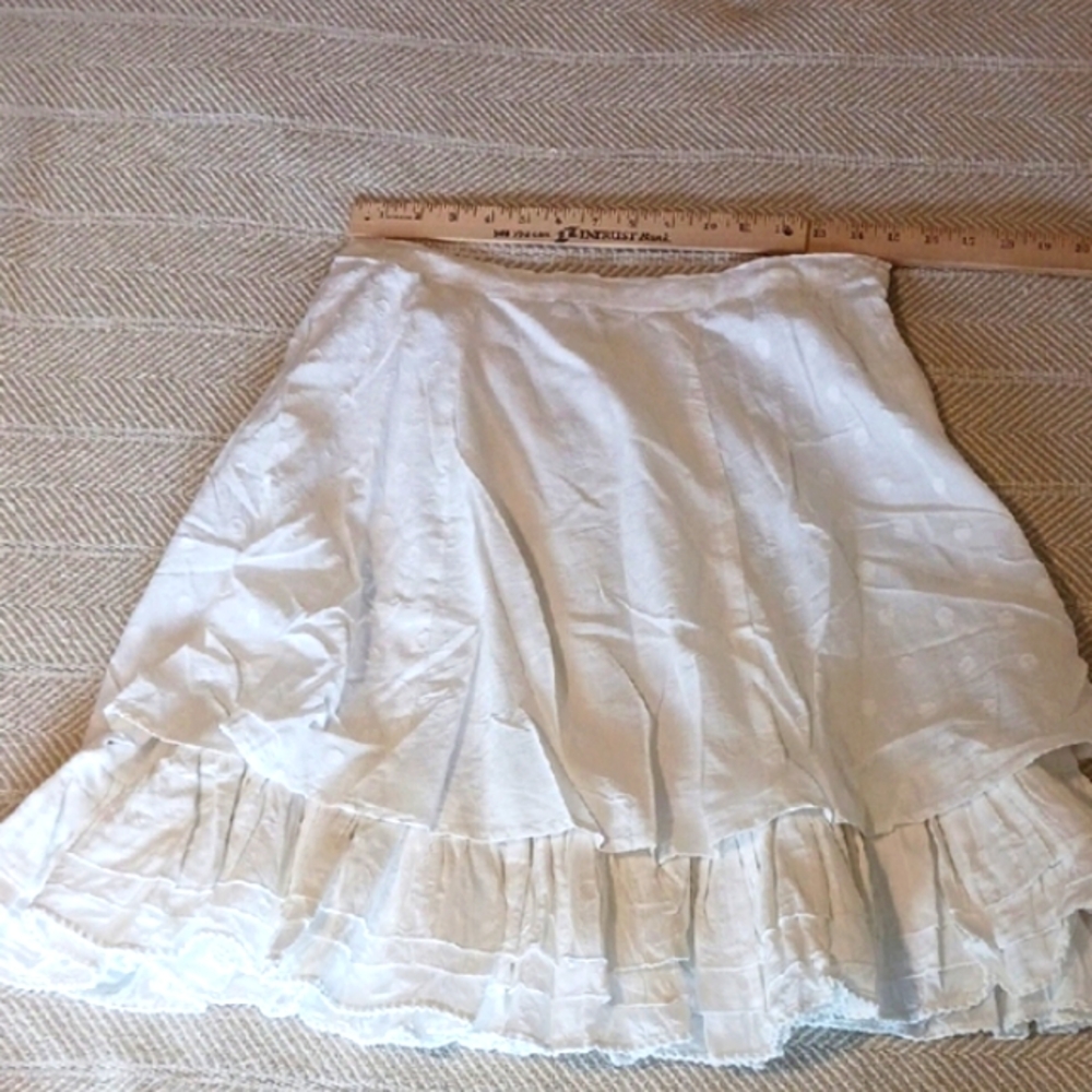 White Knee-Length Skater Skirt with Ruffled Hem